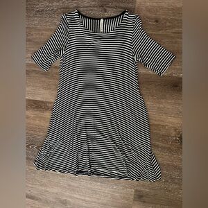 3/$12 Mittoshop Dress
